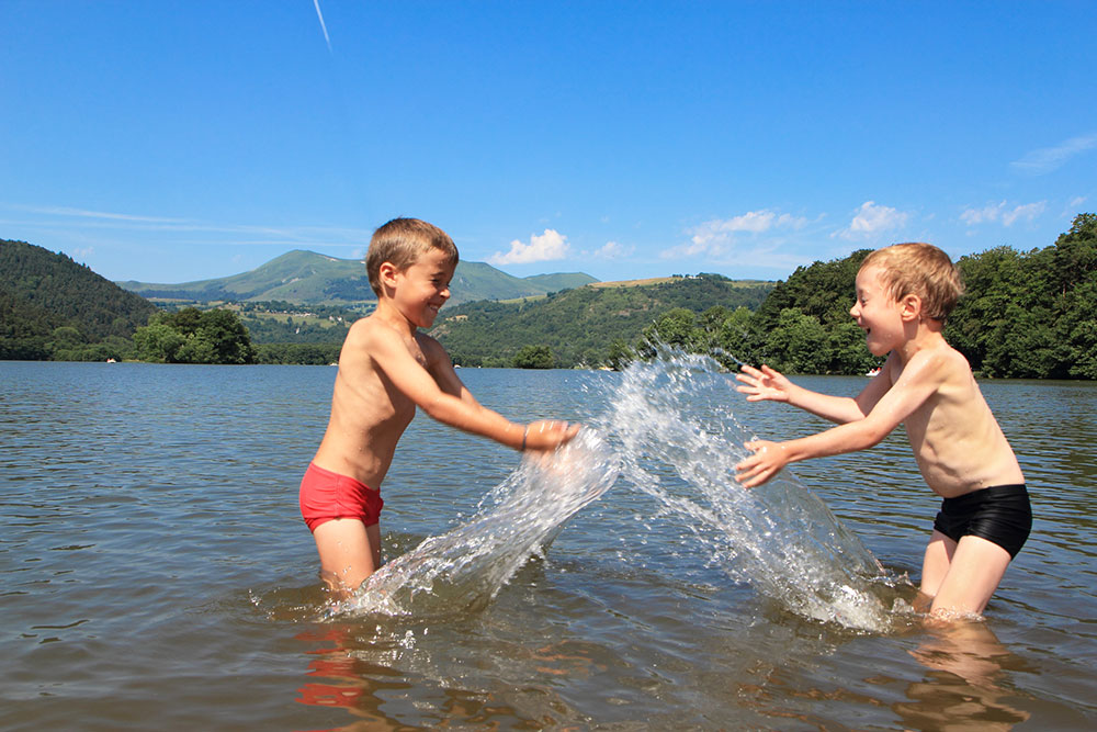 Children leisure Lac Chambon